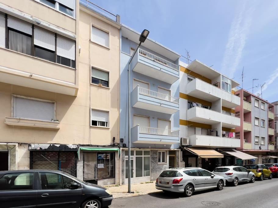 Ferienwohnung Olaias Lisbon 2 Bed Near Metro 2 Exterior foto